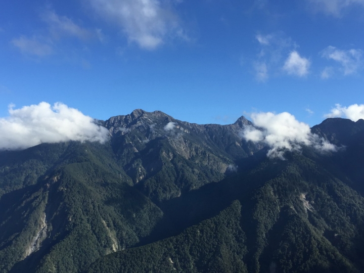 新中橫塔塔加RAV4車宿遊記