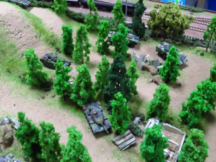 YUMMY順(N規)鐵道模型 中華民國 軍事聯訓基地"迷你版"