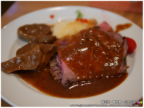 【中山站】大倉久和大飯店歐風館，充滿法式與歐陸風情的「12道風味」料理，可口的餐餚、溫馨的環境、還可以優雅的用餐，帶長輩小孩歡聚這裡最適合