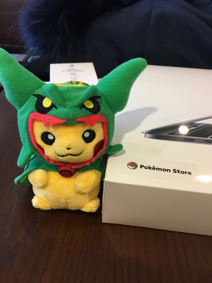 <銀座>2016 MacBook Pro with touch bar(美式鍵盤)開箱，日本購買心得
