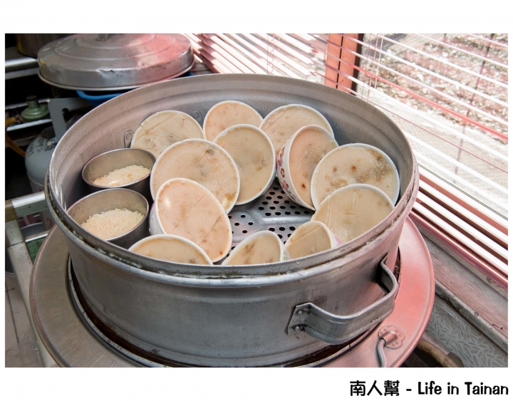 【台南麻豆區-美食】古早味銅板美食│在地人與運將司機的最愛~~天天碗粿