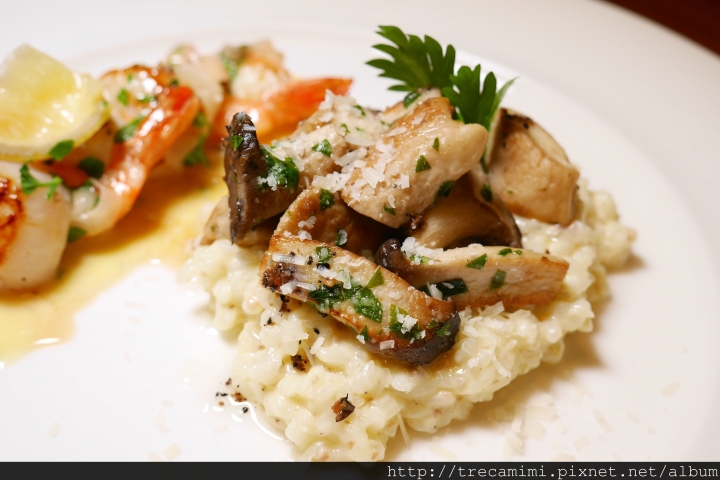 【食記】台中森米歐陸創意料理-微法式的高級滋味/松露燉飯/核桃木燻烤牛小排*寵物友善