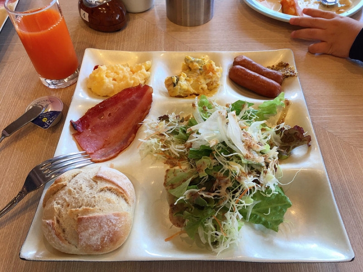 【2016秋】低調但很有溫度的「小田急箱根湖酒店(Hakone Lake Hotel)」(小田急箱根レイクホテル)
