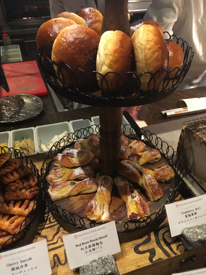 [歐式自助餐]台北君品酒店雲軒西餐廳~加拿大活龍蝦與美國PRIME等級炭烤牛排~烤春雞餐~食記