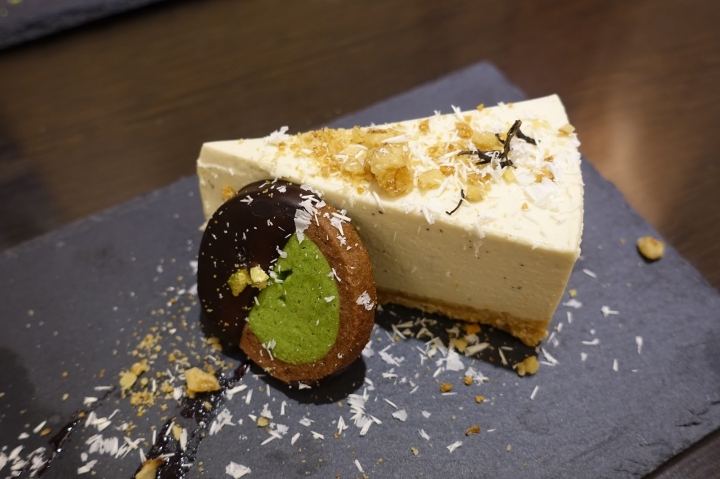 [食記] 新竹 轉角726 布洛特咖啡。在郊區綠意裡享受手工窯烤披薩Pizza!