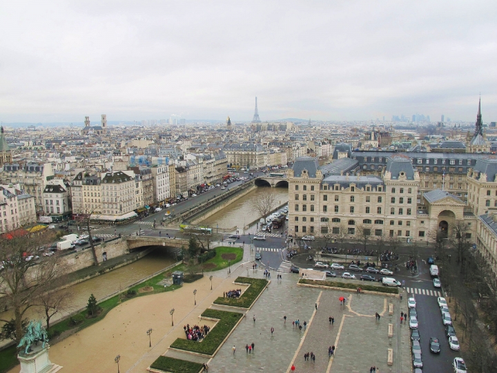 【Paris．走跳】巴黎聖母院尋找鐘樓怪人與莎士比亞老書店傳奇Notre-Dame