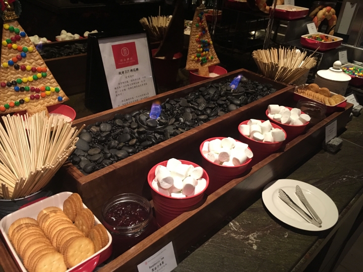 [歐式自助餐]台北君品酒店雲軒西餐廳~加拿大活龍蝦與美國PRIME等級炭烤牛排~烤春雞餐~食記