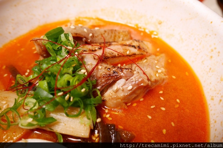 【食記】台中麵屋虎徹-朱雀-炙燒雞肉跟拉麵的完美結合