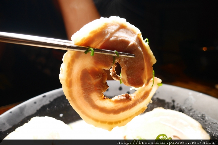 【食記】台中麵屋虎徹-朱雀-炙燒雞肉跟拉麵的完美結合