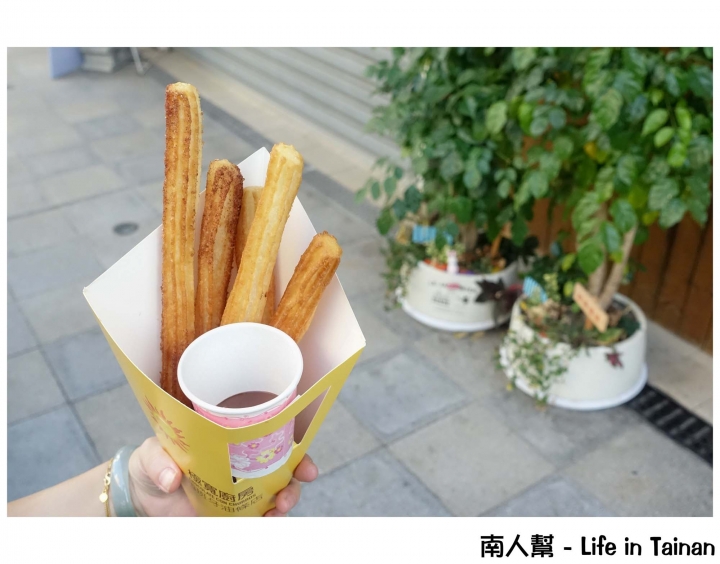 【台南中西區-美食】經典chocolate con churros組合│西班牙在地早餐小吃~極寬廚房西班牙油條店
