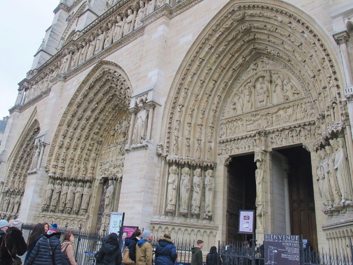 【Paris．走跳】巴黎聖母院尋找鐘樓怪人與莎士比亞老書店傳奇Notre-Dame