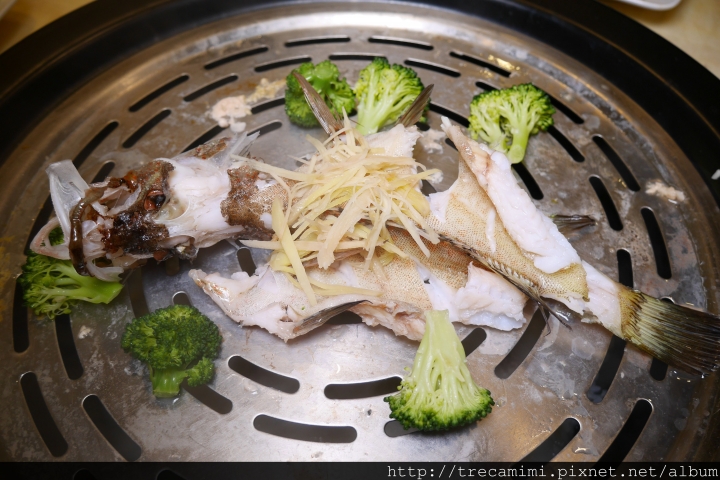 【食記】新竹海之味關新店-蒸氣養生料理/新竹海鮮餐廳/活體水產現撈現蒸/高檔食材/龍蝦套餐/干貝粥
