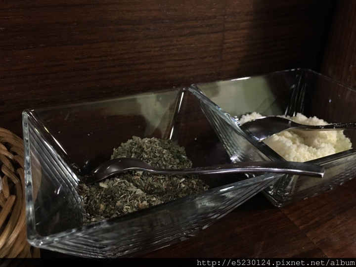 【台北-中山】麵日和-日式洋麵館｜吃的到日本師父用心的麵！好吃口感又不違和的義大利麵～