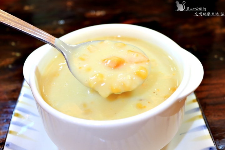 (合作)【高雄 旗山】旗山老街碧蓮餐館沙威瑪/酥皮濃湯/雙色泡菜丼飯…平價又吃得飽的老街懷舊餐館，美味料理讓我們吃得好滿足❤