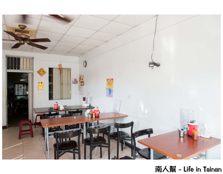 【台南麻豆區-美食】古早味銅板美食│在地人與運將司機的最愛~~天天碗粿