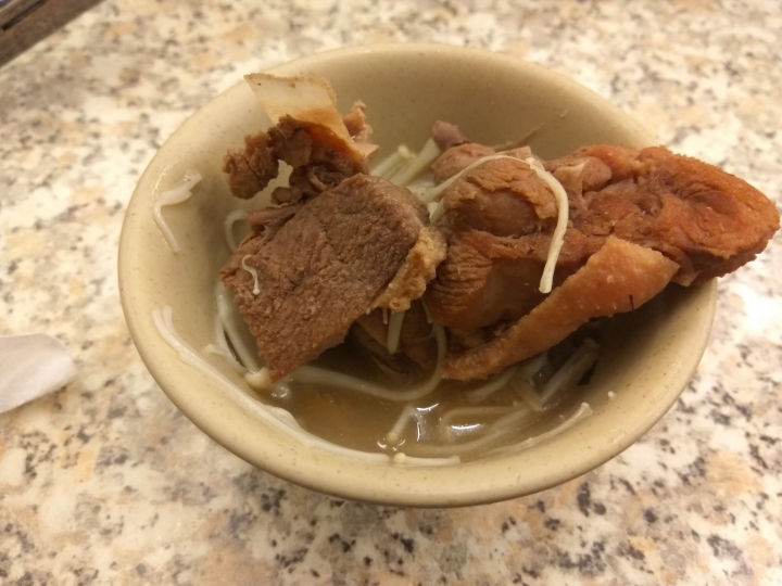 [薑母鴨]霸味薑母鴨食記~天冷進補~湯頭好喝~好溫暖喔~