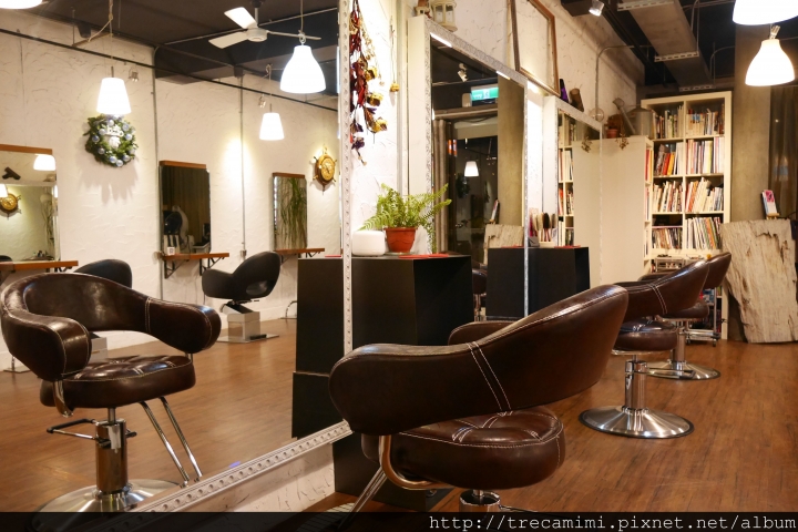 【食記】台中森米歐陸創意料理-微法式的高級滋味/松露燉飯/核桃木燻烤牛小排*寵物友善