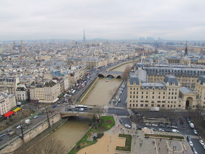 【Paris．走跳】巴黎聖母院尋找鐘樓怪人與莎士比亞老書店傳奇Notre-Dame