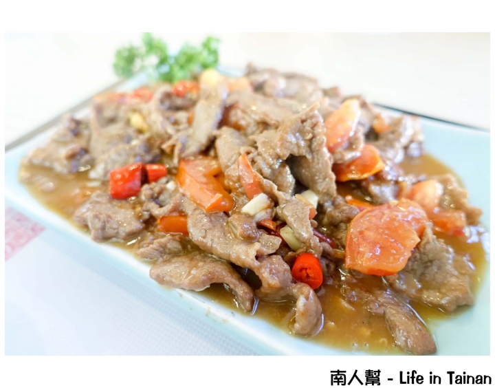 【台南安平區-美食】42道中式套餐│梅子雞好吃│平日升等雙主菜~~吾亦私餐廳(永華路)