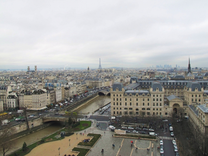 【Paris．走跳】巴黎聖母院尋找鐘樓怪人與莎士比亞老書店傳奇Notre-Dame