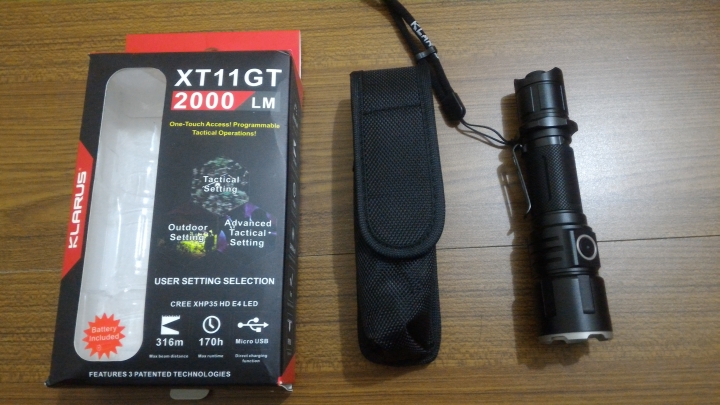品牌手電筒 KLARUS 凱瑞茲 XT11GT 開箱分享
