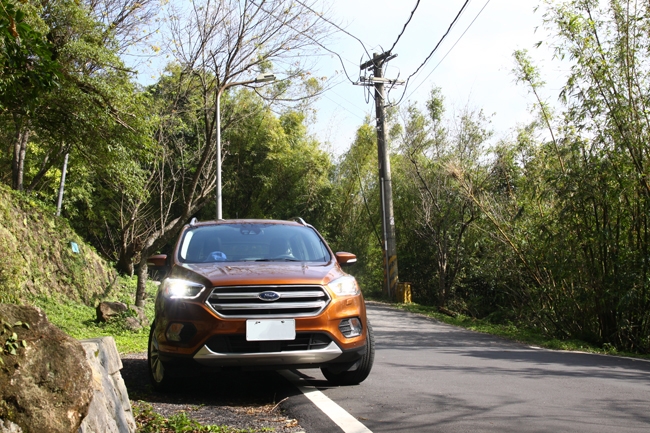 新舊KUGA比一比，KUGA 245旗艦型真的進步很多
