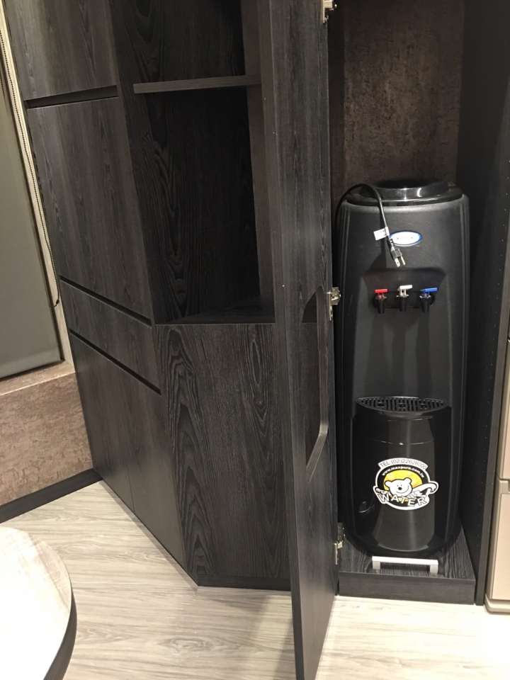 【分享】辦公室茶水間的電器櫃