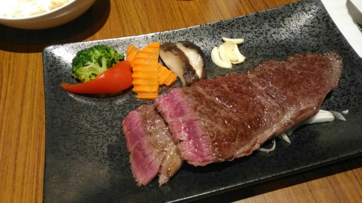 [美食]宥鼎牛排-便宜的價格吃到高品質牛排套餐