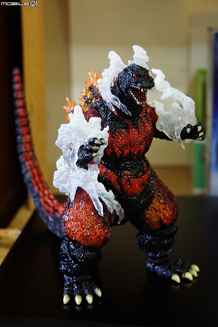 S.H.MonsterArts 高溫紅蓮哥吉拉 開盒