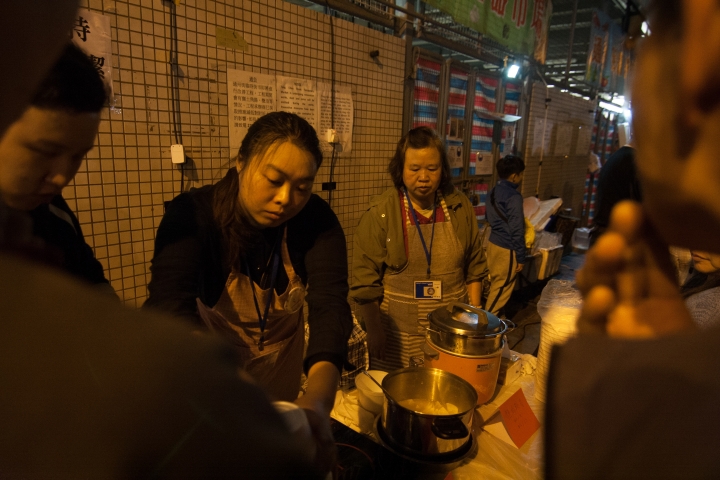 [香港][大年初一夜市][桂林夜市] 走訪年初一的深水埗