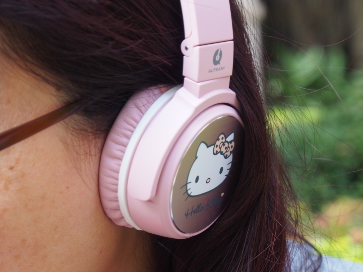  ALTEAM Hello Kitty 藍芽無線耳機 