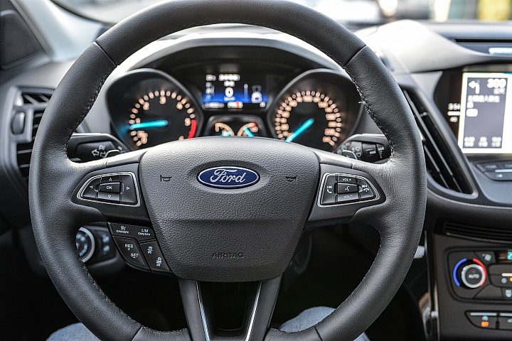 Kuga TDCi 7T 6000km 心得 (增加女王示範圖和油耗資訊)