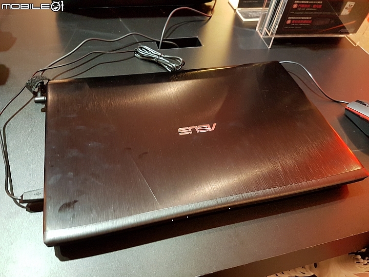ASUS FX753試玩初感 鍵程很棒
