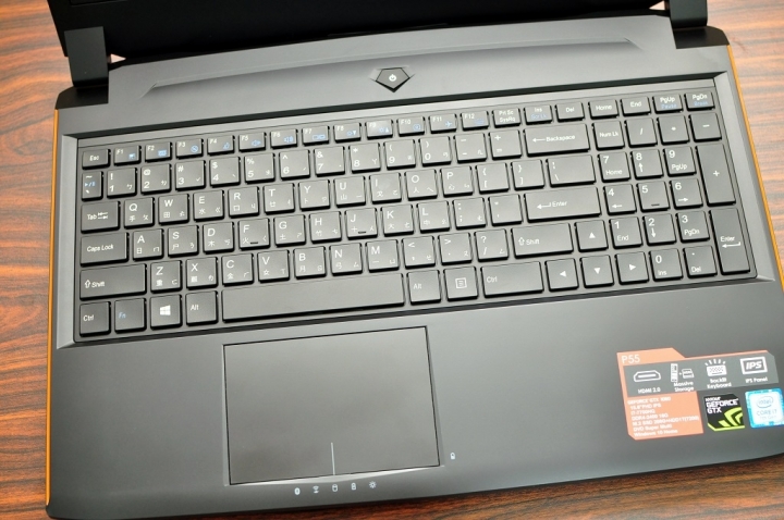 GIGABYTE P55W V7，效能小幅調整，溫度表現更理想