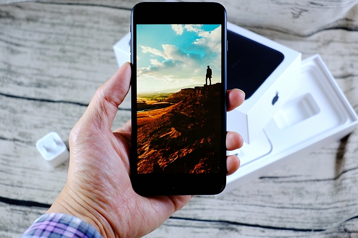 【開箱】終於等等等等到了～iPhone 7 plus 128G 黑色