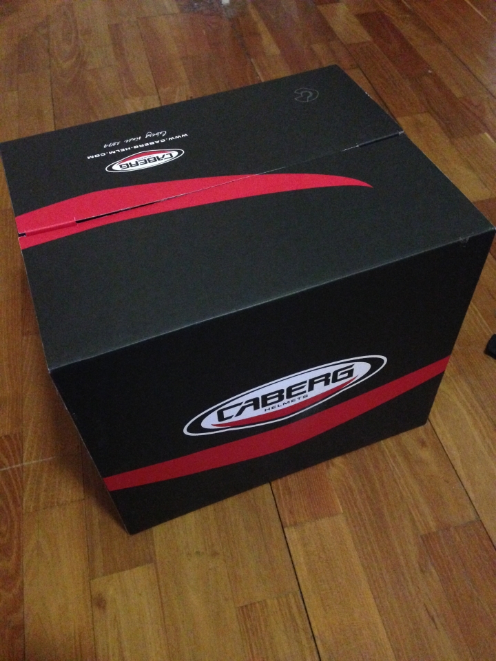 [開箱] 義大利Caberg STUNT全罩雙鏡片安全帽