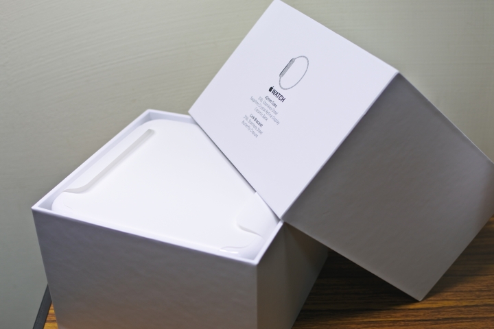 【開箱文】一代 Apple Watch 不鏽鋼錶殼搭配錶鏈帶