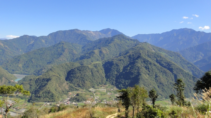 「神鵝瞎旅」之 武界林道 山碰壁