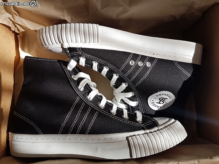 Jeansda Tomahawk  black & white 我終於也金斯大了