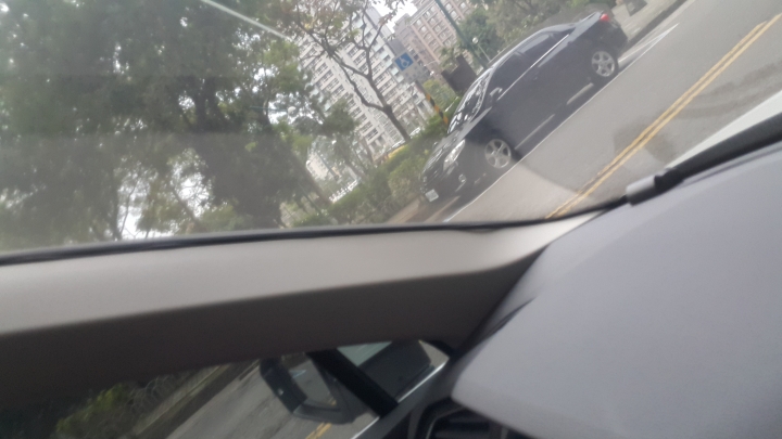 [美機分享開箱]FLYONE RM06前後1080P雙鏡行車紀錄器