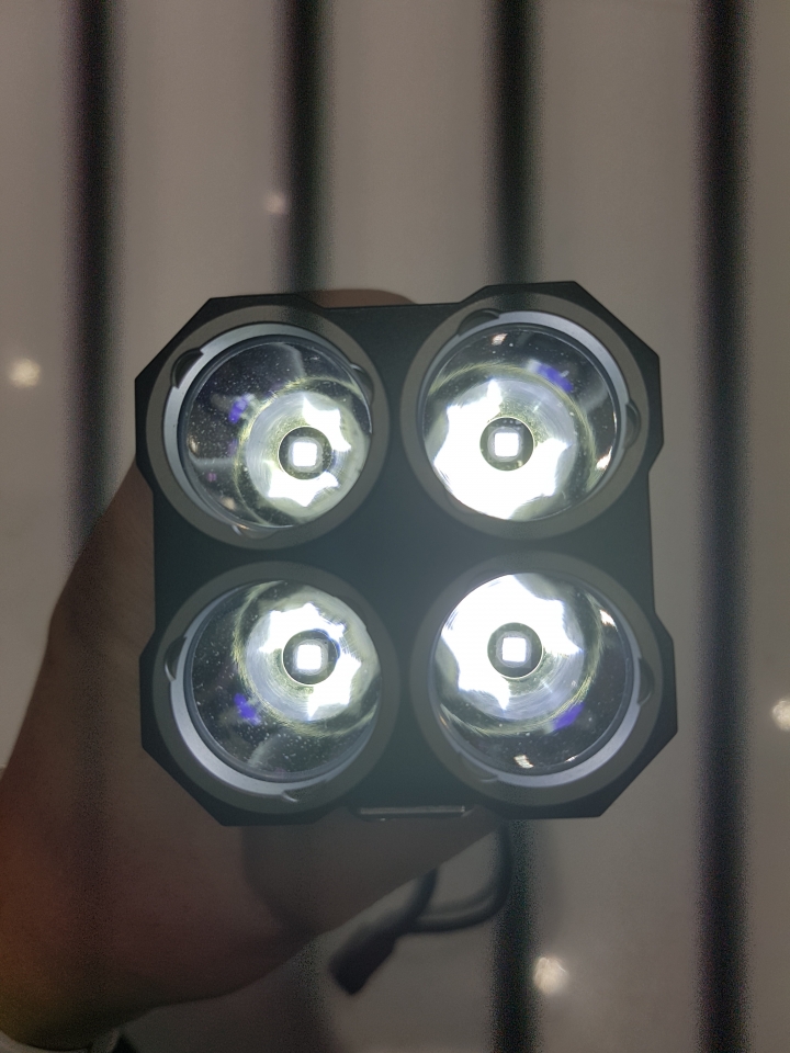 別人送我Nitecore TM26, 請問這支好嗎？有要人換嗎？
