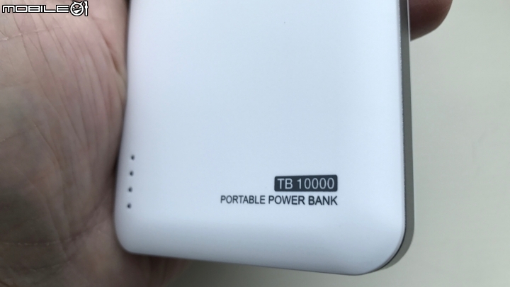 [簡易測試] 外出充電好夥伴，TOTO-LINK 超薄快充 TB10000 行動電源