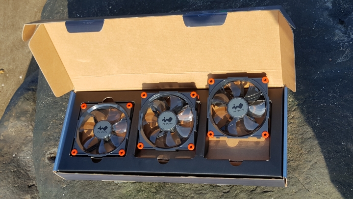 開箱]台灣也能看到的極光 INWIN Aurora RGB風扇套件