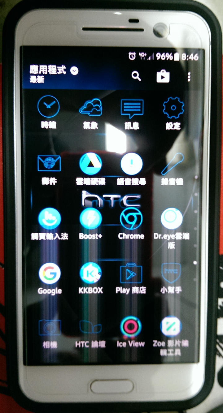 HTC 10 螢幕下半部白線 (已修復)