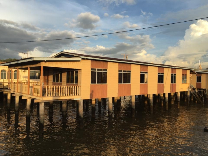 [遊記] 甘榜亞逸(Kampong Ayer)，從西元8世紀起就在汶萊建立的浪漫美麗水上村落