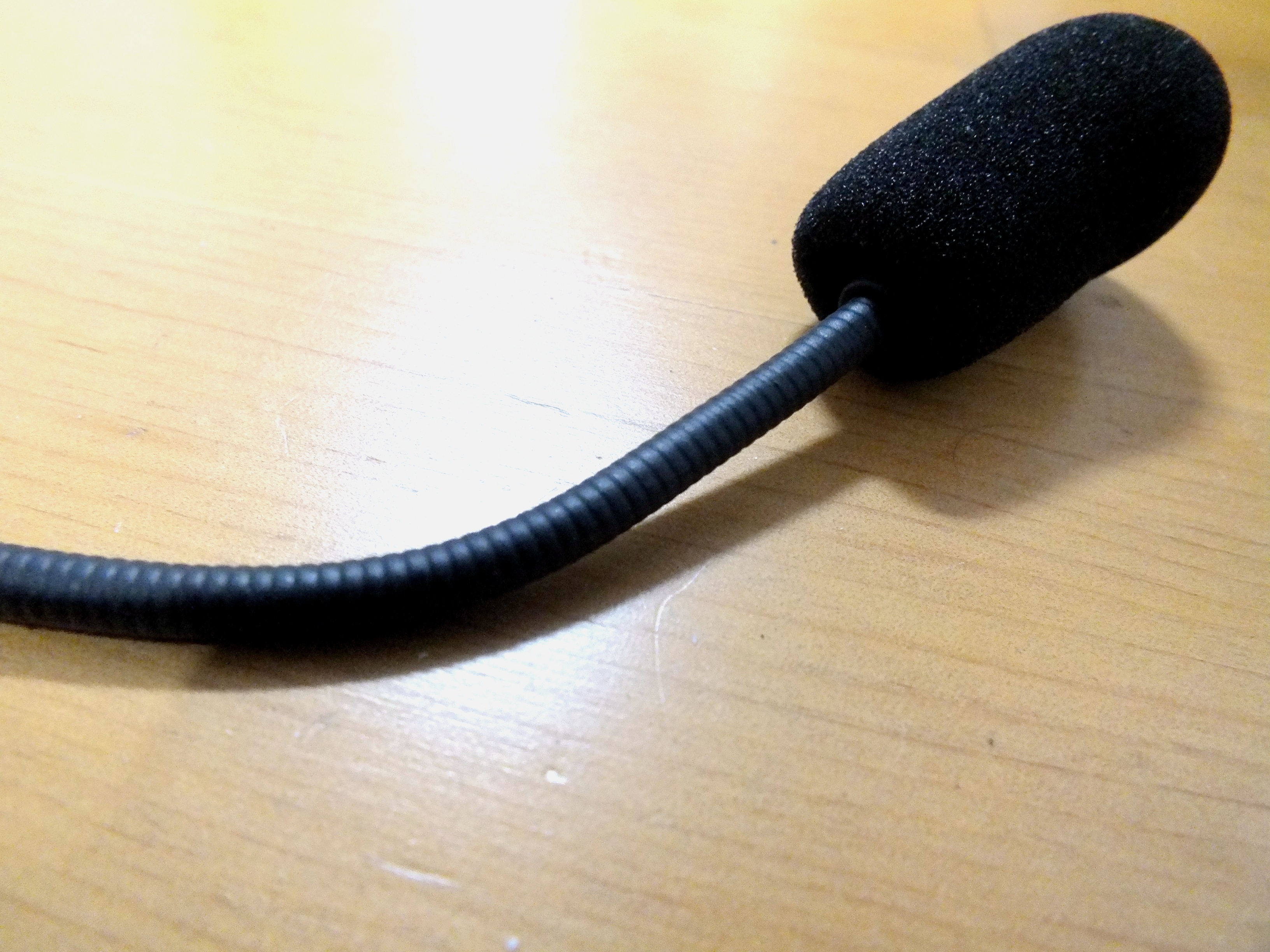 HyperX Cloud core 遊戲電競耳機開箱