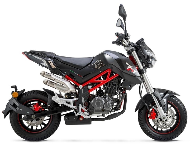 快上市了小檔車BENELLI NAKE-TNT135 國外改裝展