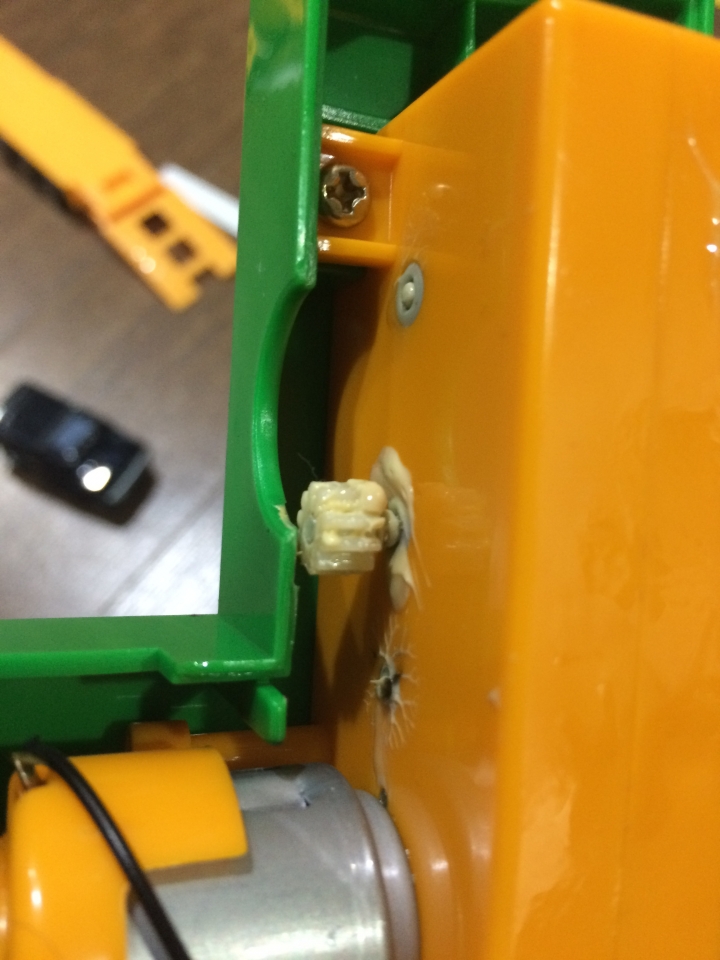 軌道玩具齒輪更換請教