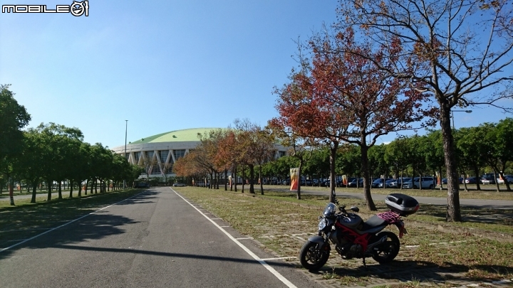 【簡易分享】低調的好夥伴-SUZUKI SFV Gladius 650