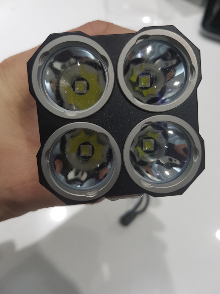 別人送我Nitecore TM26, 請問這支好嗎？有要人換嗎？